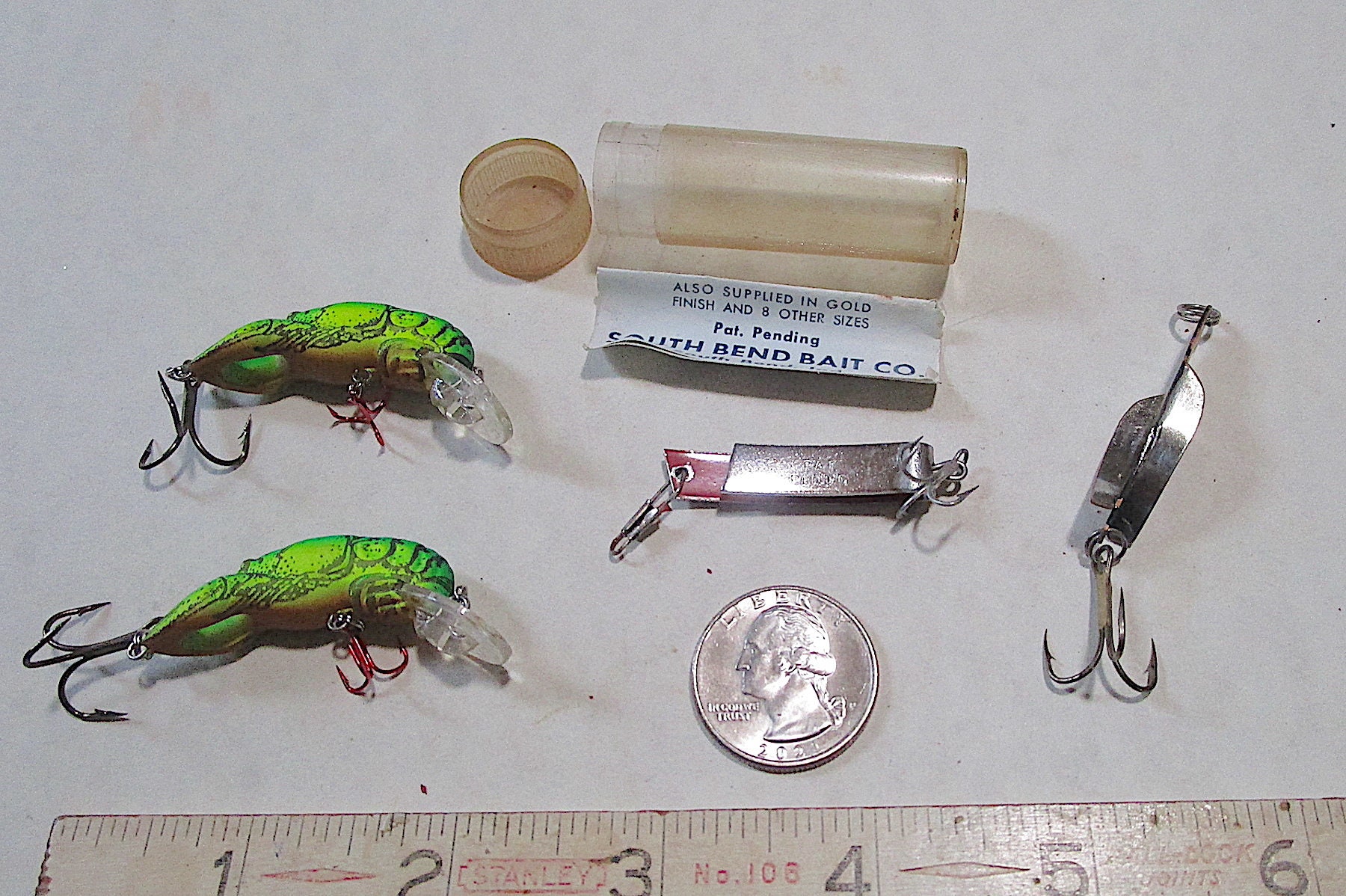 F167 Lot of 4 Ultralight Lures Rebel, SB, Unknown Old, Discontinued. These  Catch Fish 