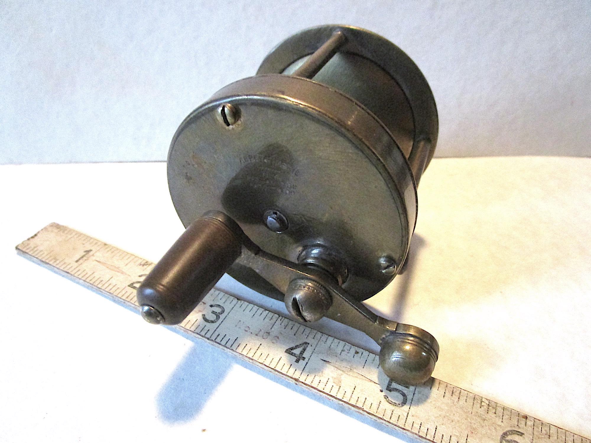 SM235 BRASS Julius Vom Hofe (made for Abbey & Imbrie) fishing tackle reel!  Very old vintage, big, and beautiful! Classic fishing tackle!