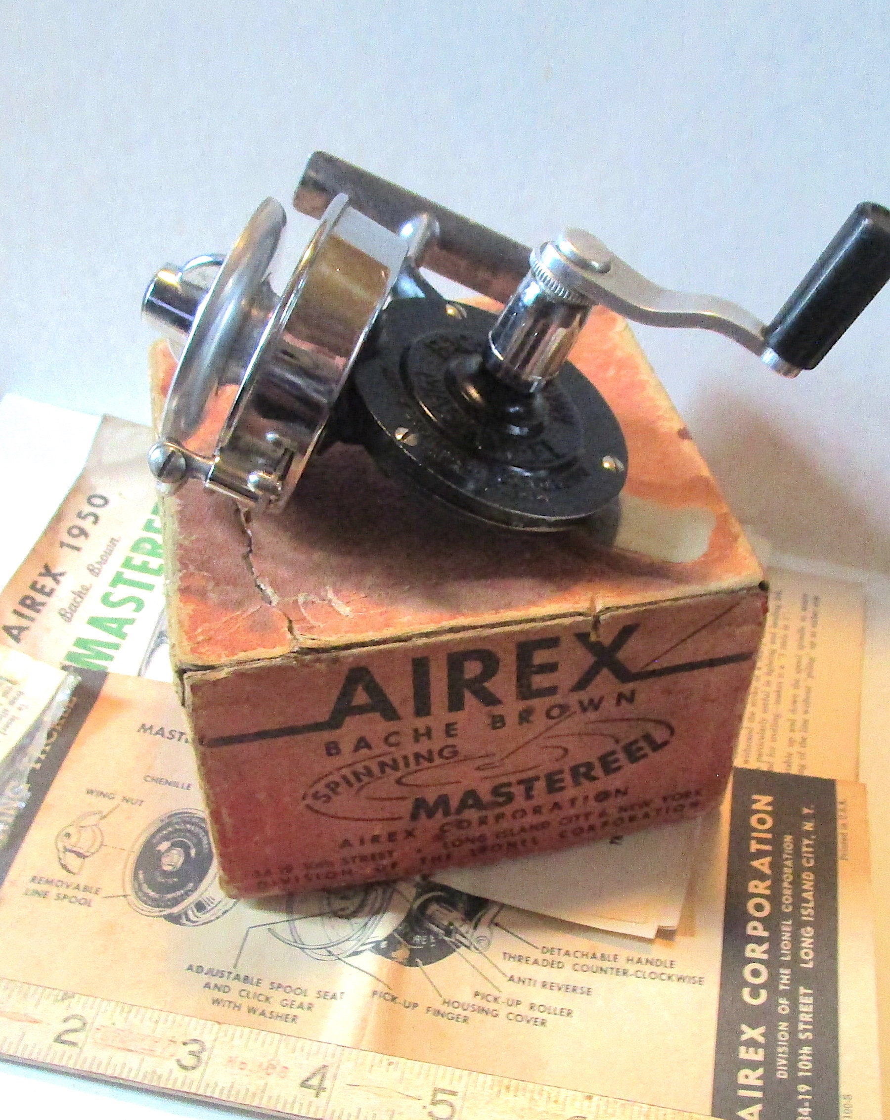 SP15 Old Airex Mastereel Vintage Spinning Fishing Tackle Reel in