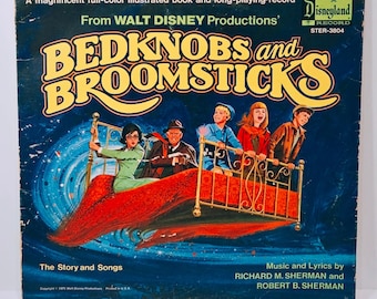 Vintage 1971 Disney BEDKNOBS and BROOMSTICKS Read Along Book & Record Disneyland STER-3804 Complete