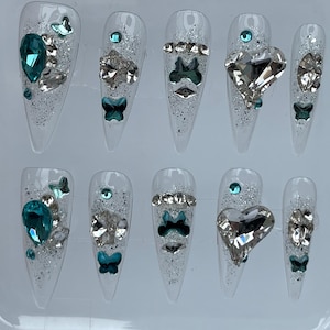 White Nail,Nail Press On,Nail Polish,Nail Art,Diamond Nail,Nail Design,Nail Press,Handmade Nail,Gifts For Her