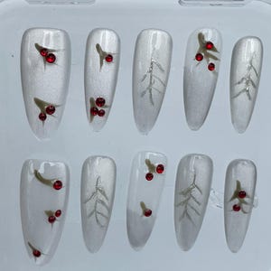 White Nail,Cat Eye Nail,Nail Art,Nail Polish,Nail Press On,Handmade Nail,Nail Design,Gifts For Her