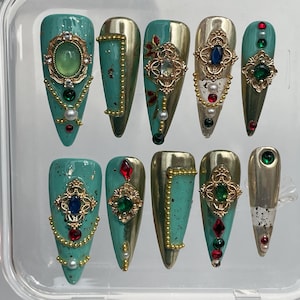 Green Nail, Nail Art,Nail Polish,Nail Design,Nail Handmade,Nail Press On Diamond,Gem Nail,Gifts For Her