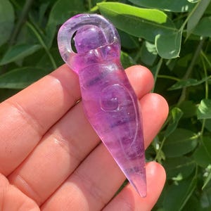 2.8''+ Natural purple  fluorite  ,quartz crystal,hand carved,Crystal Dancing Girl Pendant skull,Home Decoration Crystal Gifts 1pc