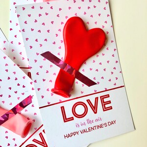 Liebe liegt in der Luft Valentinstag Karte I Print at Home I Valentinstag im Klassenzimmer I Valentinstag Karte I Valentinstag in der Schule I Valentinstag Karte