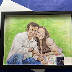 Ritratto personalizzato con matite colorate da foto A3 - 2 persone / Disegno di famiglia fatto a mano in cornice / Gift d'arte personale / Opera d'arte unica nel suo genere