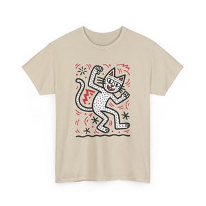 Keith haring inspired art shirt | Doodle style feline | artful cat T-shirt | urban cat tee Sand
