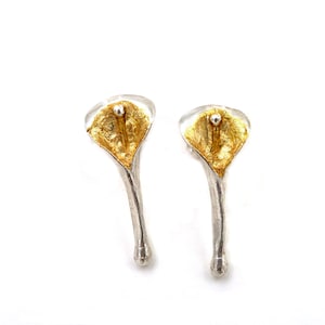 Medium Calla-Lily stud- earrings