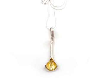 Medium Calla-Lily pendant with gold leaf by CARLOS TELLECHEA