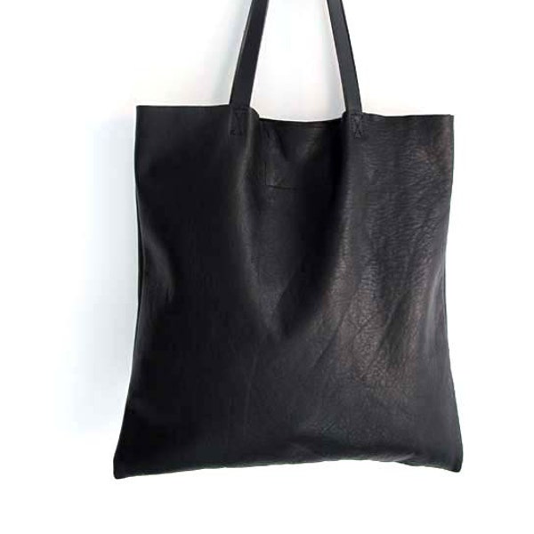 Minimal Black Leather Tote Bag. Simple tote bag. Everyday black leather bag. Soft black leather bag