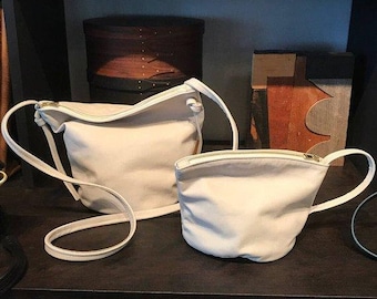 white leather bucket bag . cross body bag. leather bucket bag with zipper. stone white leather bag.- Sale