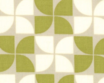 Pinwheel in Gray Leaf - 1/2 Yard - Marmalade by Bonnie & Camille for Moda