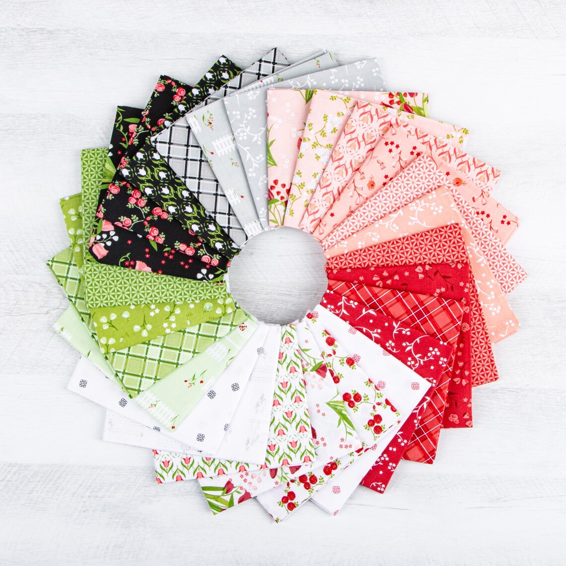 Front Porch Fat Quarter Bundle (26 Pcs) by Jill Finley for Riley Blake ...