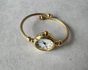 Vintage Gold-tone Women display picture 3
