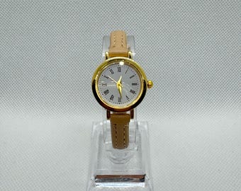 Reloj de cuero para mujer, reloj de pulsera beige, elegante reloj retro, reloj de cuarzo clásico, regalo minimalista elegante para mujer, reloj dorado para mujer