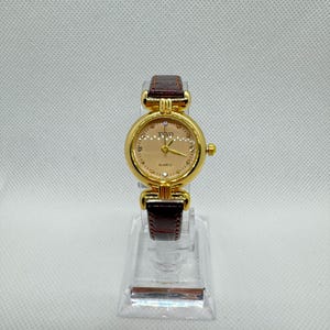 Gold women&#39;s watch, brown leather watch, elegant vintage watch, classic quartz jewelry, refined women&#39;s gift, retro watch