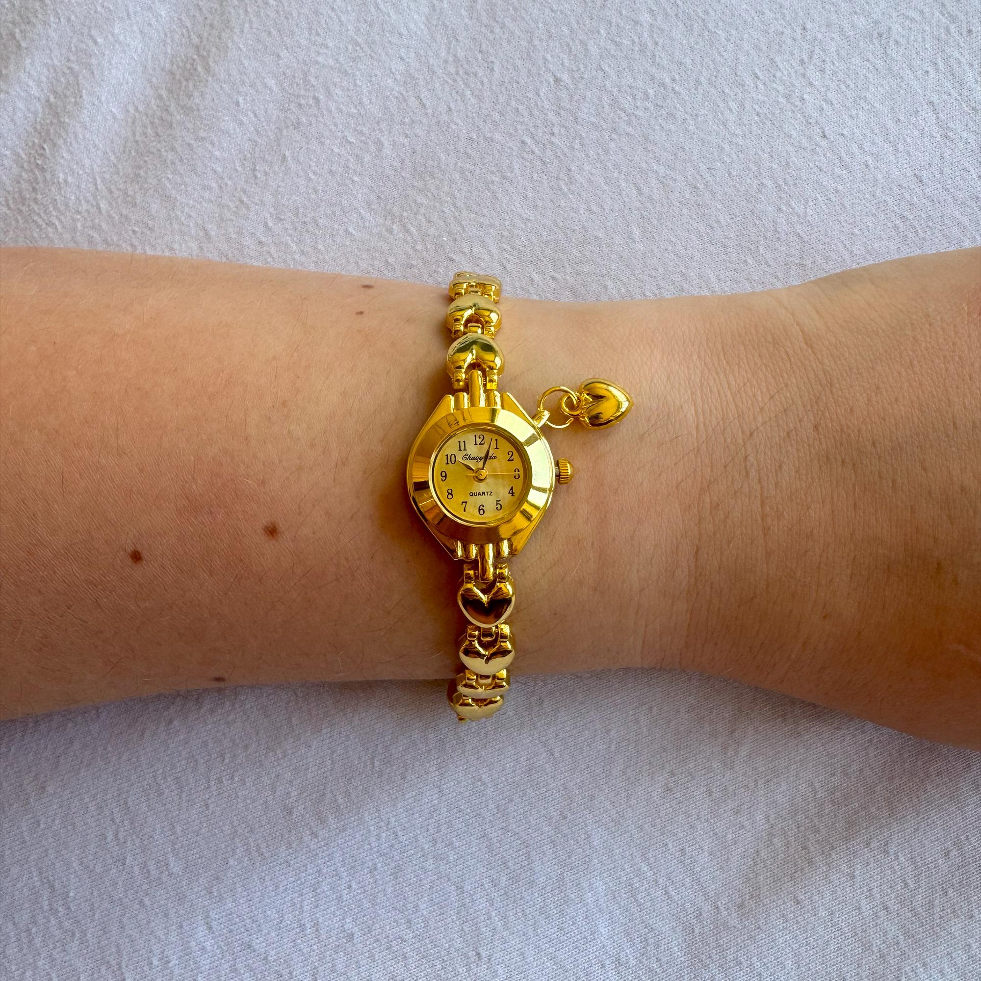 Vintage Gold Women display picture 1
