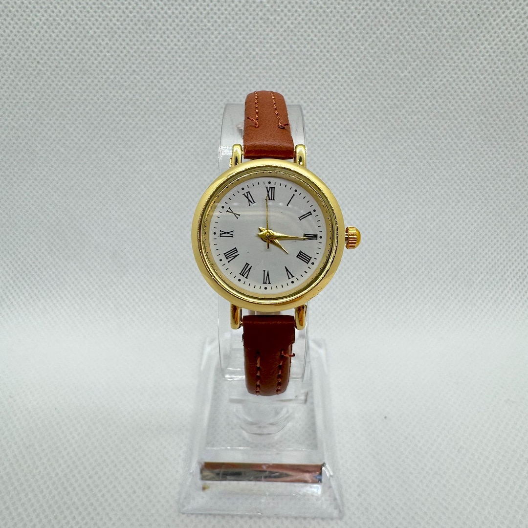 Vintage Gold Watch for Women – Brown Faux Leather Strap  display picture 3