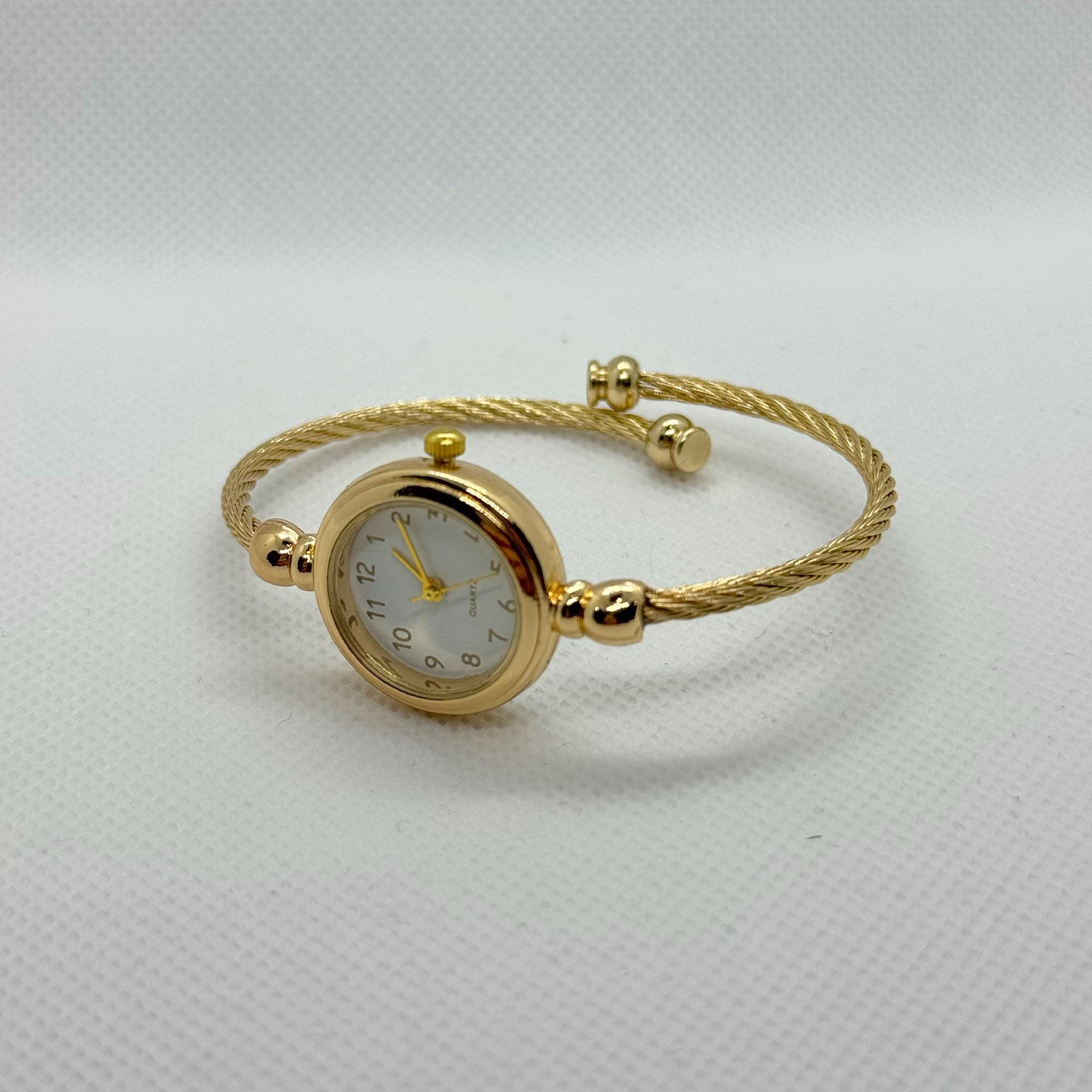 アクセサリー Vintage archive design bangle watch Luxury Fashion Gold Bangle Bracelet Women Watches Stainless