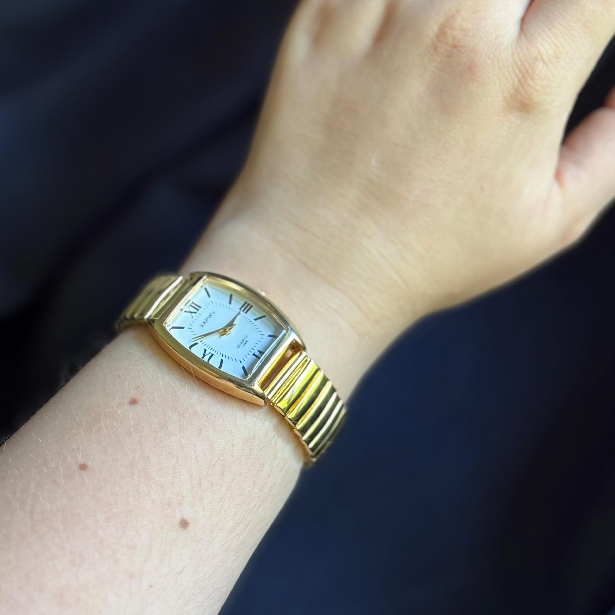 Vintage Gold Women\'s Watch, Rectangular Case, White Roman Dial, Stainless Steel Gold Watches for Women with Vintage Rectangular Case,White  main image 4
