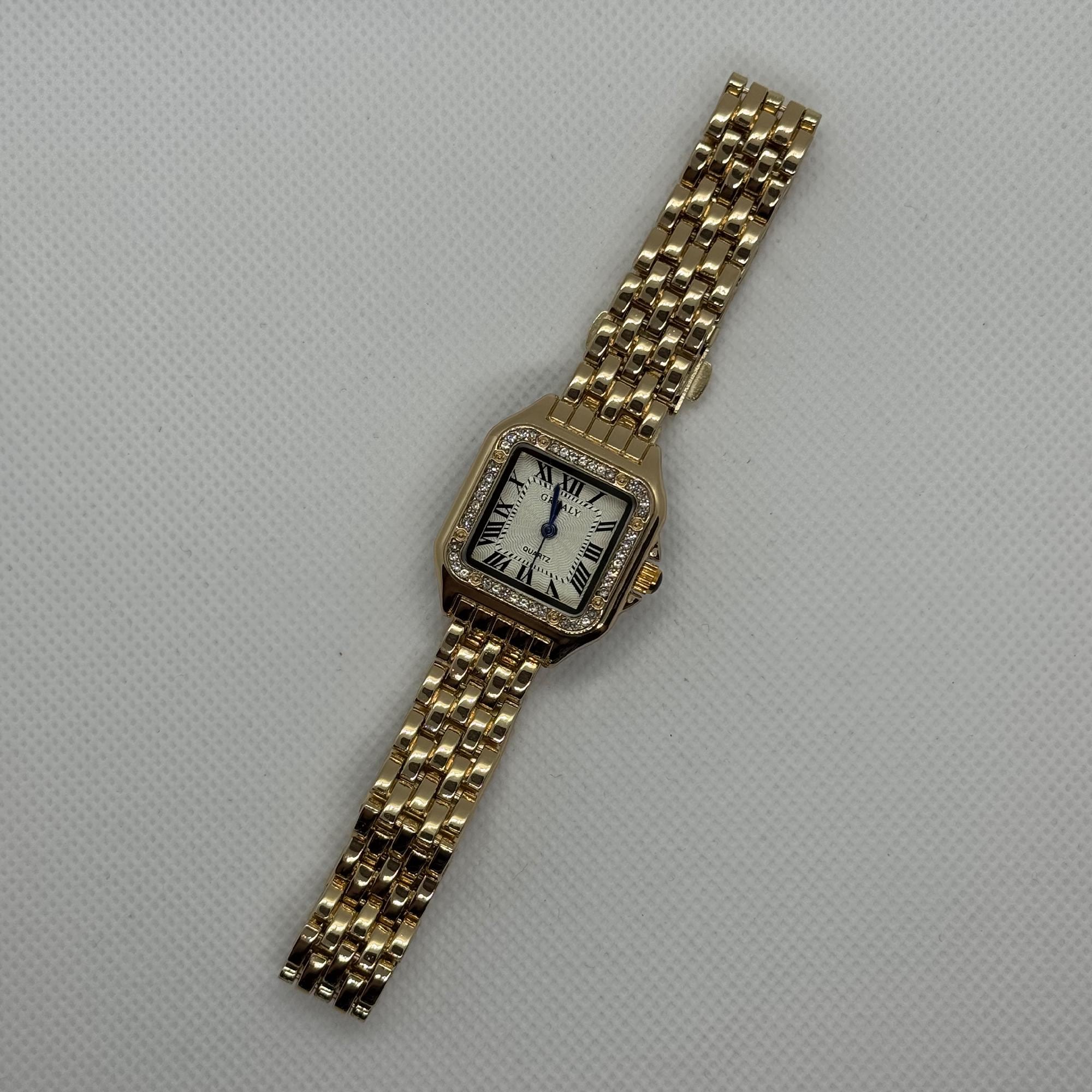 Vintage Gold Square Women