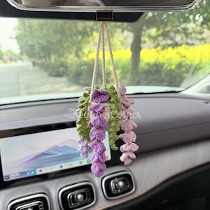 Gehaakte blauweregen, autohangmand, gehaakte bloemen, gehaakte avocado, bij, klokje, varen autoplant, lelietje-van-dalen, roze autodecor