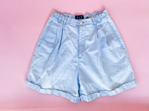 90’s high waisted shorts gap light blue jean chamb