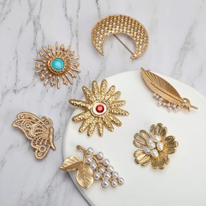 Gold vintage brooch, sun brooch, moon brooch, men&#39;s brooch, coat brooch, clothing accessories, gifts for him/her, wedding brooch