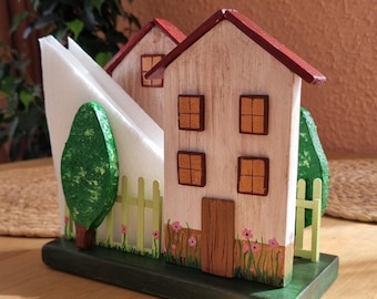 Napkin holder “Cozy Town”. This atmospheric napkin holder with a summery feel will be a bright accent on your dinner table.