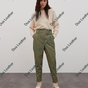 Pantaloni in pelle vegana da donna, pantaloni in similpelle da donna, pantaloni a zampa d'elefante in pelle, pantaloni in pelle bordeaux da donna, pantaloni a zampa in pelle