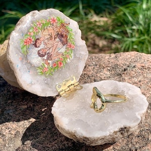 Hand-Drawn Crystal Ring Box,extra quality,engagement ring box, geode ring box,jewelry box,Engagement Gift,ring box for proposal and wedding