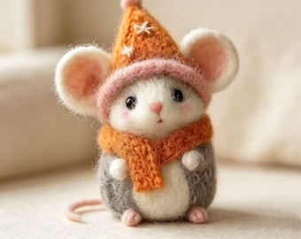 Ratón de fieltro de lana hecho a mano con atuendo de árbol, adorable muñeco artístico, accesorio de escritorio, decoración del hogar inspirada en la naturaleza, regalo perfecto para el Día de la Madre.