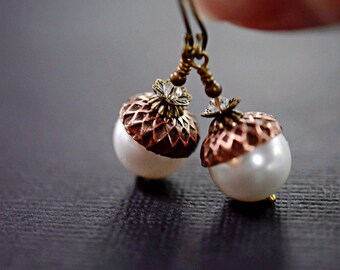 Pearl Acorn Earrings & Clear Crystals, Acorn Pearl Earrings, Acorn Drop Earrings, Woodland Style, Pearl Jewelry, Personalized Gifts for Her
