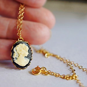 Dainty Lady Cameo Necklace Vintage Woman Cameo Necklace Victorian Girl Cameo Pendant Gold Chain image 3