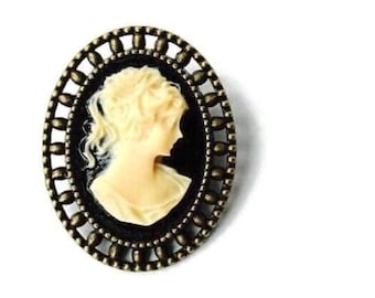 Broche de camafeo de dama victoriana: bisel de filigrana de oro antiguo