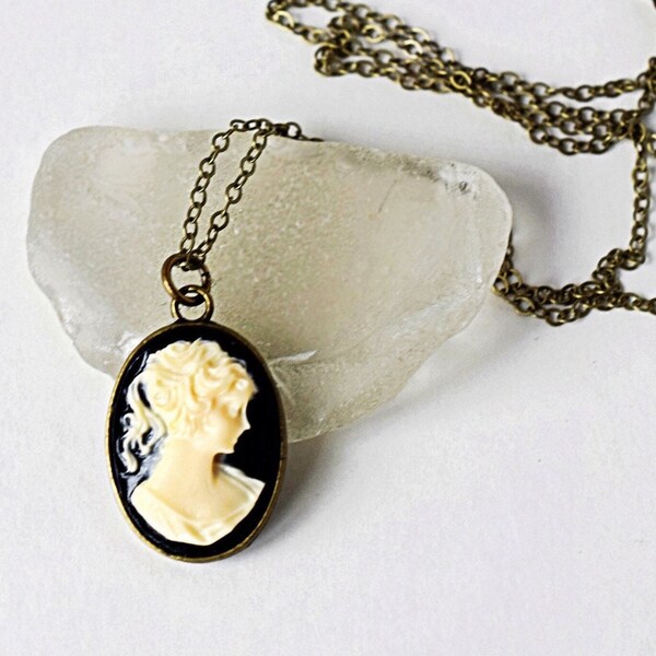 Lady Tree Antique Cameo