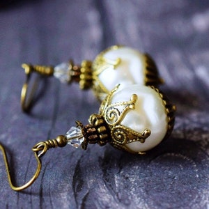 Shell Pearl Earrings, White Ball Pearl Drop Earrings, Vintage Style Antique Gold, Wedding Jewelry, Bridal Pearl Dangle Earrings image 3