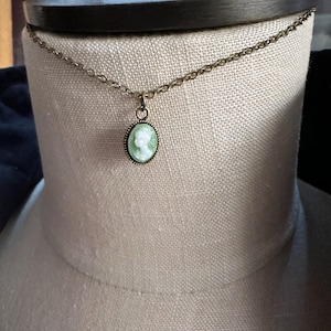 Tiny Green Cameo Necklace Dainty Petite Cameo Pendant Antique Brass Chain 12&quot; Victorian Cameo Jewelry Girl Necklace Birthday Gift for Her