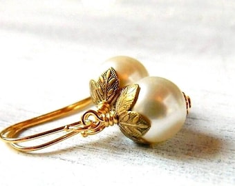 Pendientes de perlas con hojas de oro - Pendientes colgantes de perlas en colores personalizados Joyería botánica