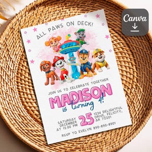 Puede incluir: Invitaci&oacute;n de fiesta con personajes de La Patrulla Canina. El texto "All Paws on Deck!" y "&iexcl;Madison cumple 4!" est&aacute;n presentes. La fecha es el 25 de diciembre a las 12:00 PM. Fondo blanco con estrellas rosas.