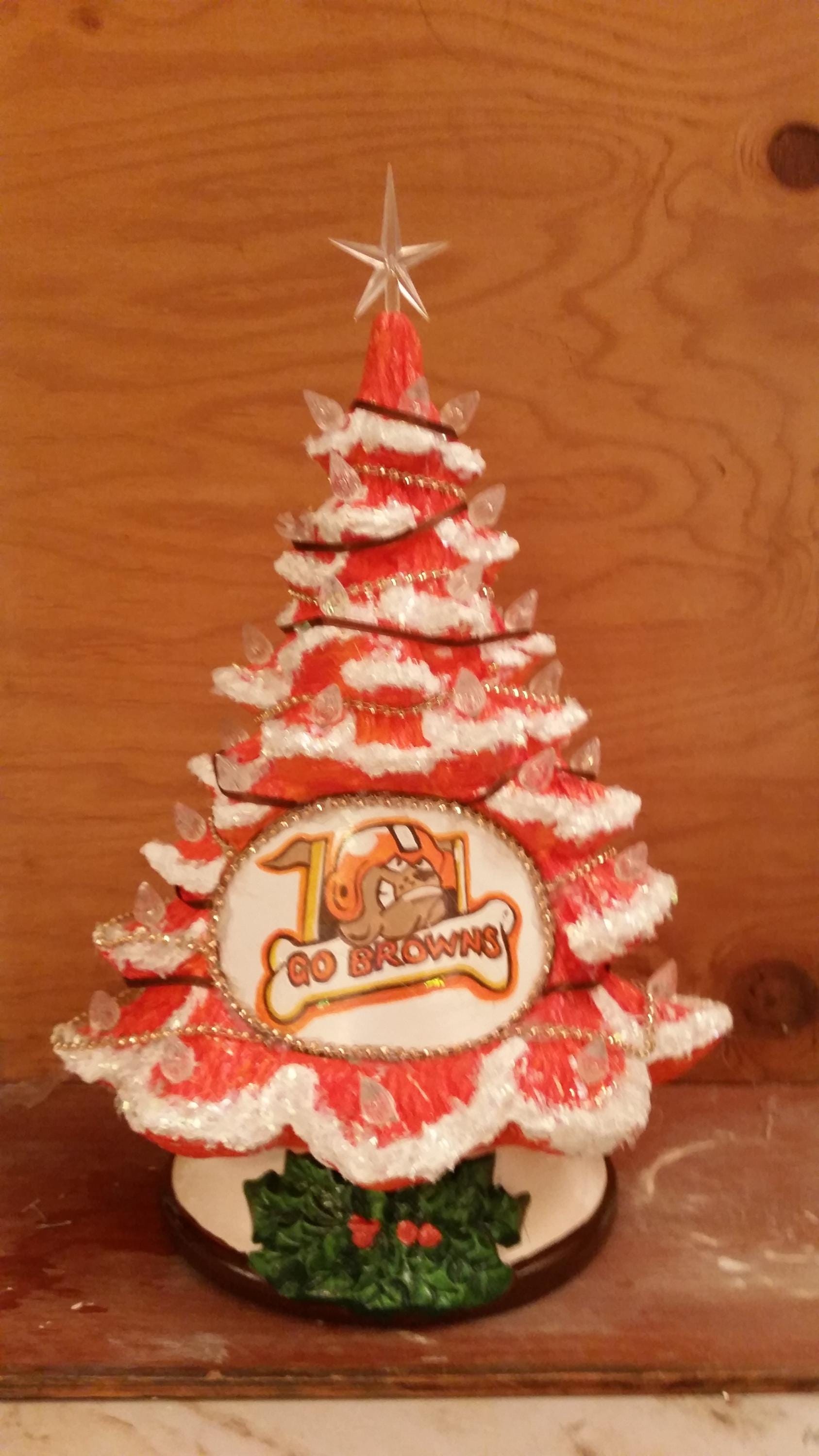 Nowell 1139 Scene Christmas Tree - Etsy
