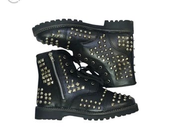 Botas de combate masculinas em couro preto com tachas – Botas punk rock estilo motociclista com zíper, botas góticas de cano curto feitas à mão