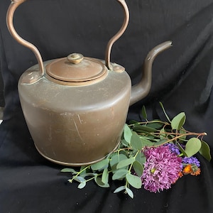 Grande bouilloire en cuivre et en laiton - Théière décorative pour cuisinière - Charme de maison de campagne rustique