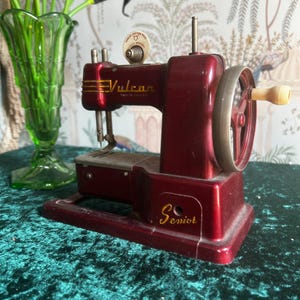 Vintage Vulcan “Senior” Kinder-Nähmaschine - Made in England