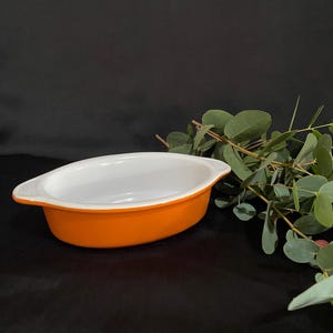 Retro Berndes Orange Oven Dish – 1970s Enamel Casserole – Fireproof Ceramic – Made in Germany