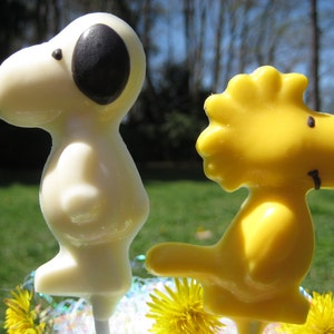 24-Chocolate Snoopy and Woodstock Lollipop Favors image 1