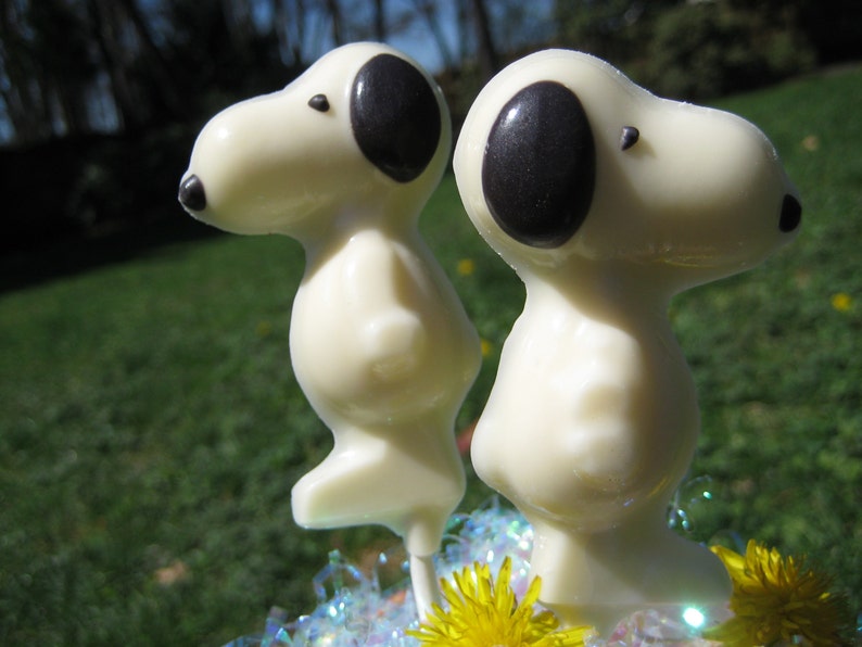 24-Chocolate Snoopy and Woodstock Lollipop Favors image 2