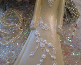 12-Elegant White Chocolate Wedding Gown-Wedding/Shower Favor