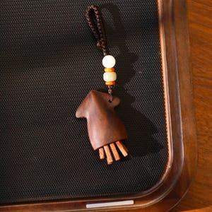 Minimalist Wooden Squid Keychain – Eco-Friendly Handcrafted Bag Charm | Natural Wood Purse Pendant | Light Luxury Gift for Her or Him