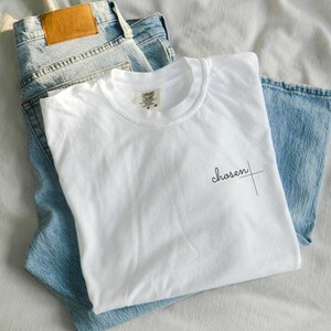 Camiseta cristiana minimalista con versículo bíblico, cita bíblica, colores cómodos, ropa basada en la fe